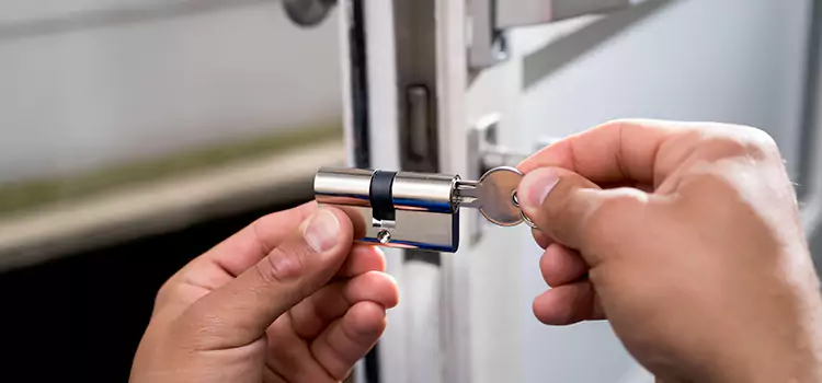 Emergency Locksmith for House South Holland
