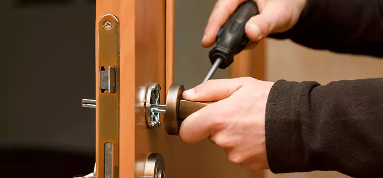 Locked Out of Your House South Holland
