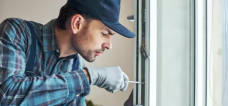 Emergency Response for Latch Issues South Holland